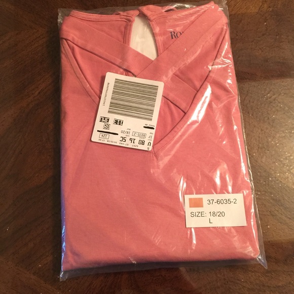 Roaman’s Top NWT - Picture 3 of 4